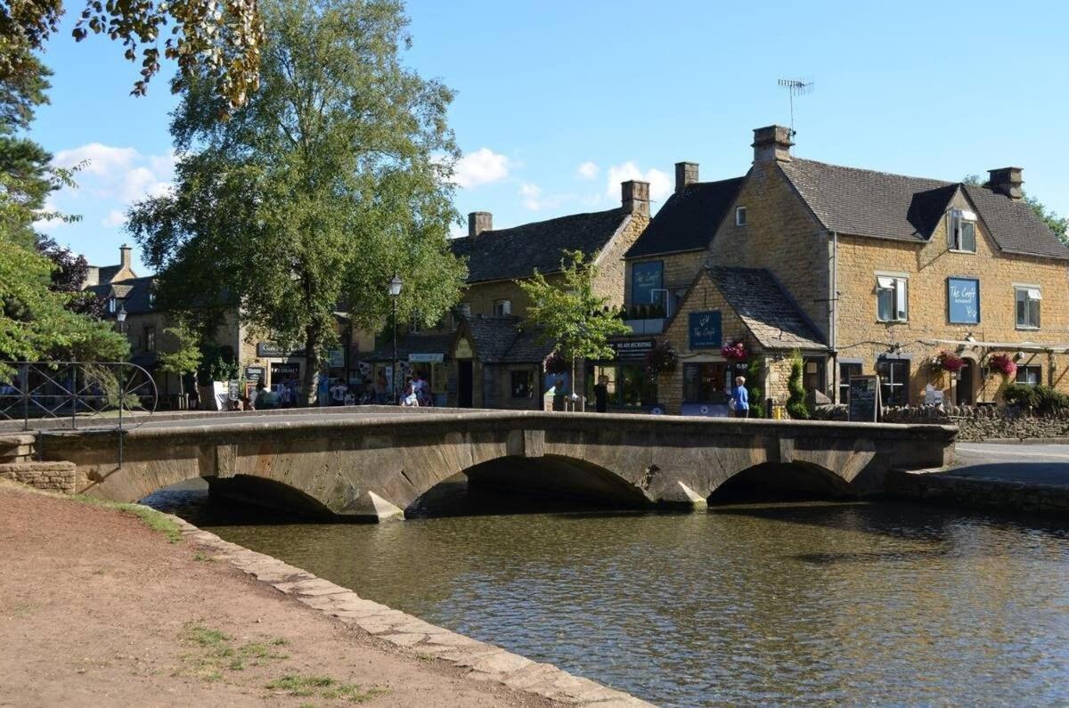 Clover Crest - 2-Bedroom House Bourton-on-the-Water Extérieur photo